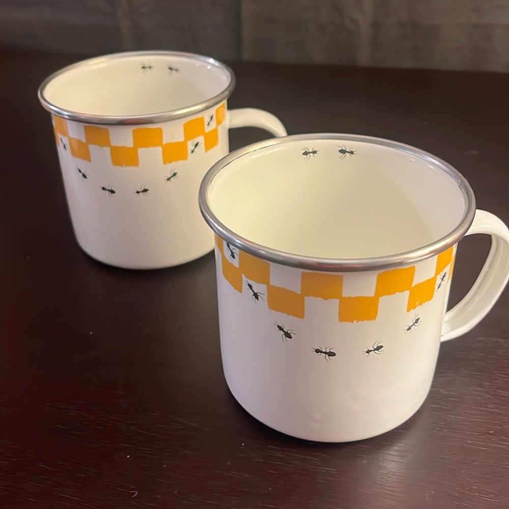 The Golden Rabbit II‎ Joan Wilkes Checkers & Ants Enamelware Cups Set of 2